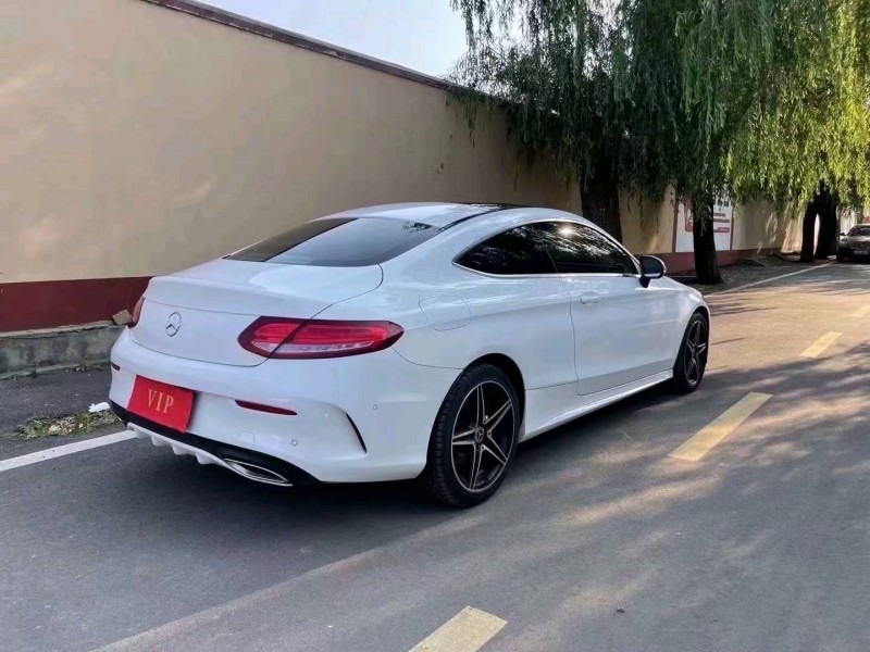 东营17年奔驰C4