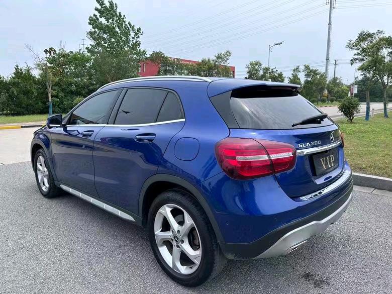 盐城19年奔驰GLA8