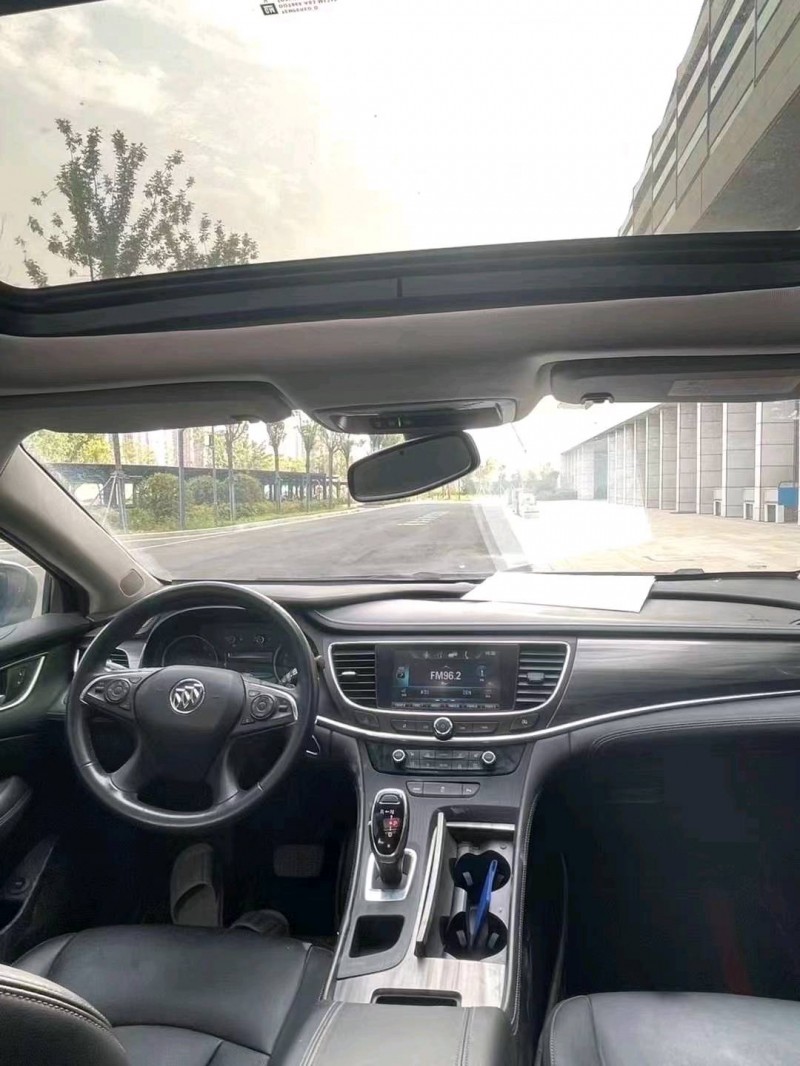 枣庄18年别克君越5