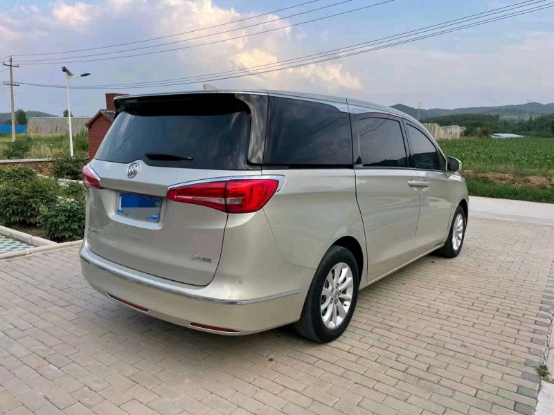 枣庄19年别克GL86