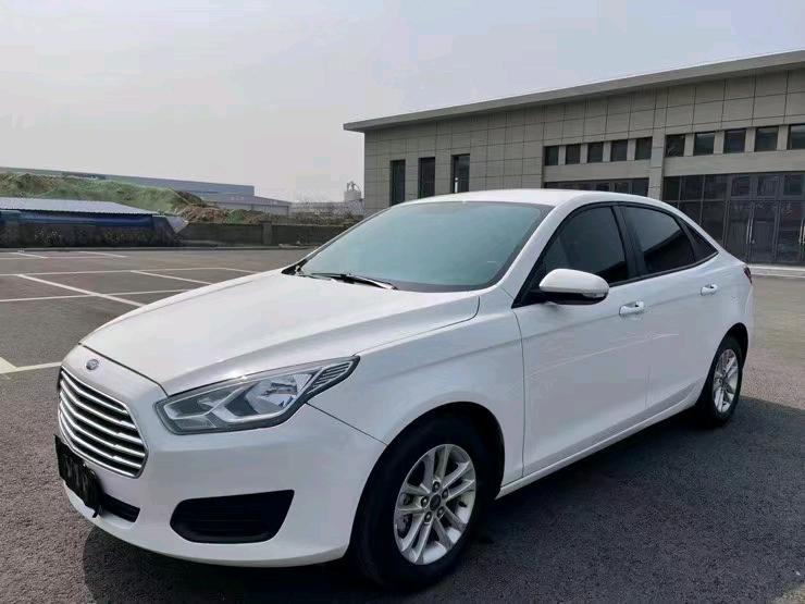 盐城20年福特福睿斯2