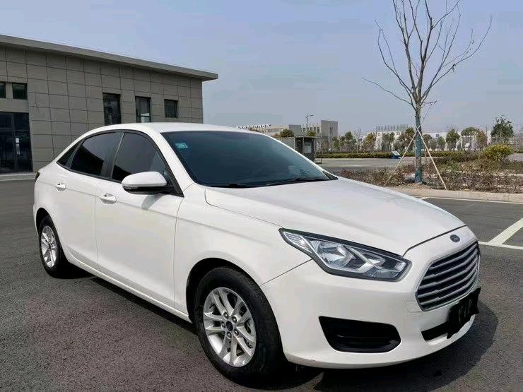 盐城20年福特福睿斯3