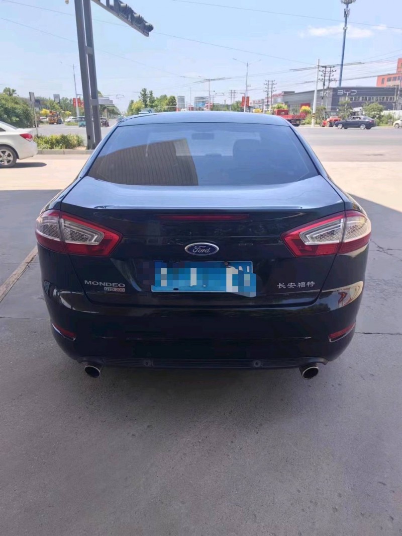 保定13年福特蒙迪欧9