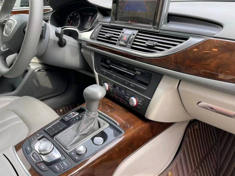 保定14年奥迪A6L8