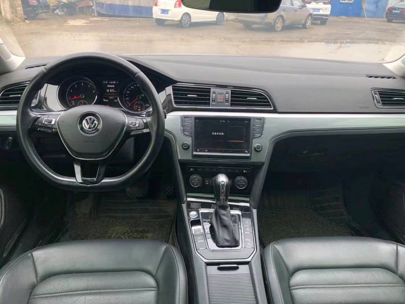 保定18年大众凌渡5