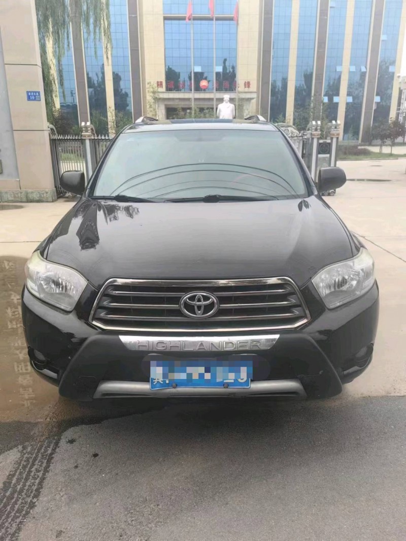 保定12年丰田汉兰达1