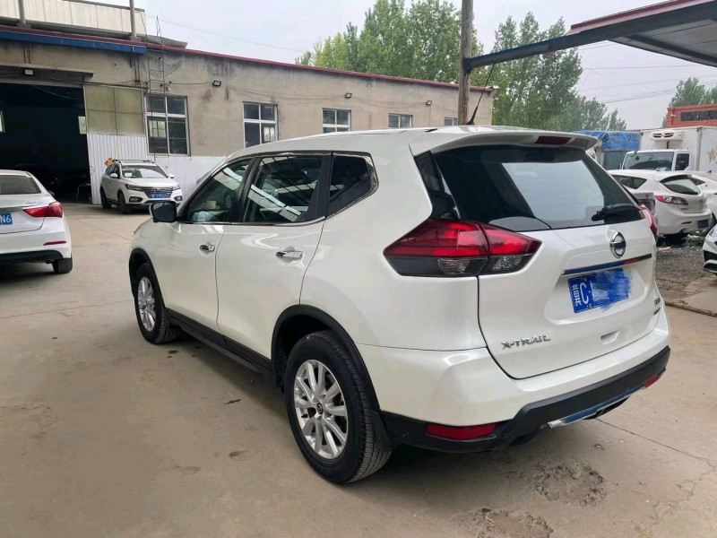 保定20年日产奇骏5