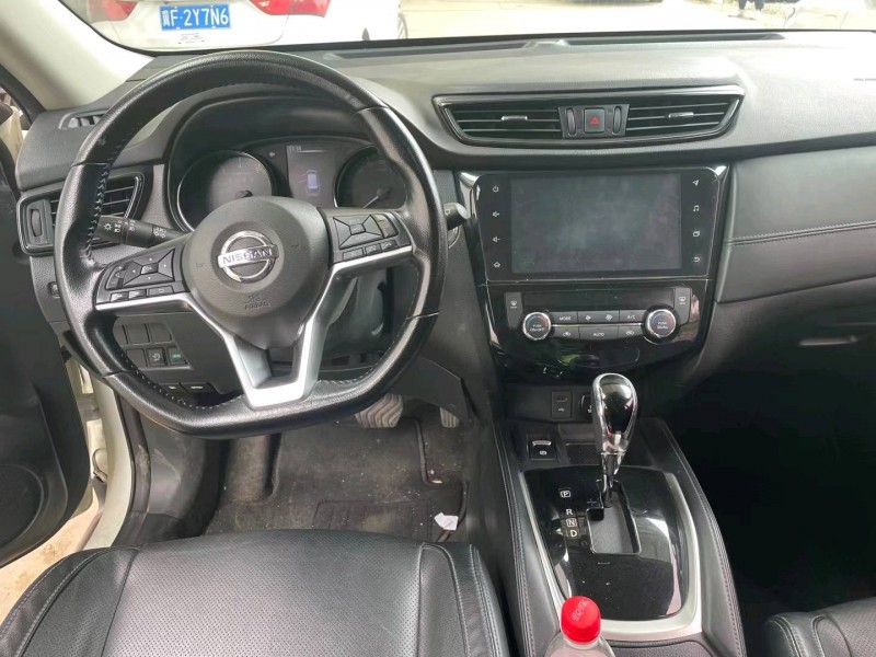 保定20年日产奇骏8