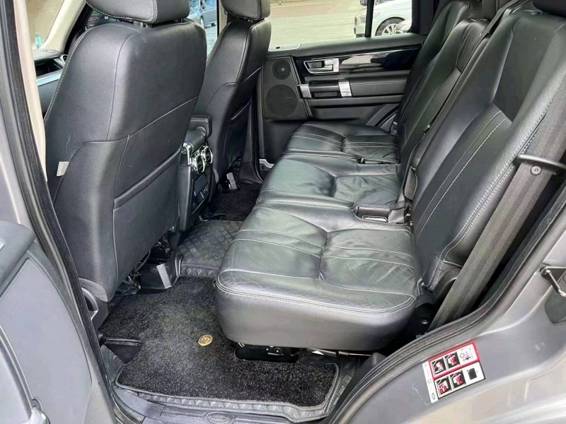 衡阳12年路虎发现7