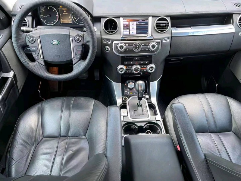 衡阳12年路虎发现8