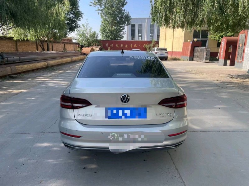 保定21年大众朗逸8