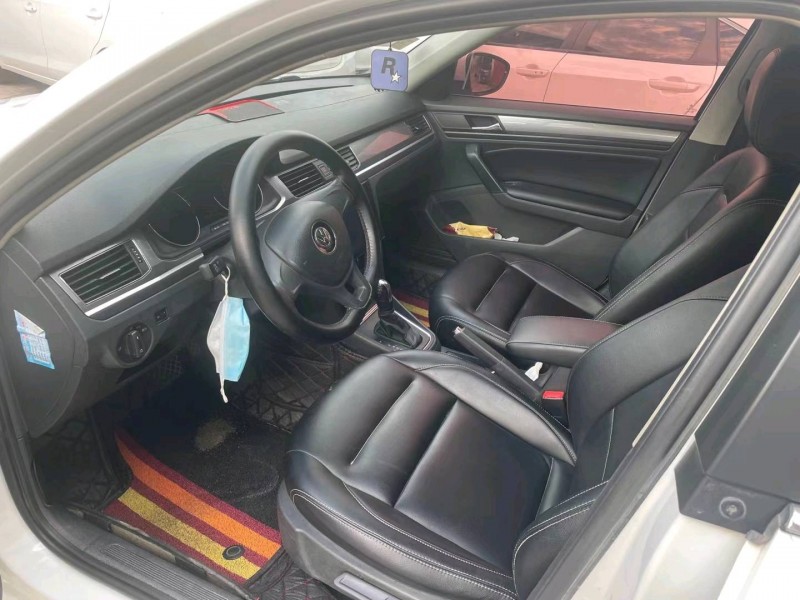 保定17年大众宝来7