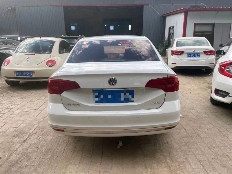 保定17年大众宝来8