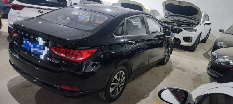 保定18年北汽绅宝D805