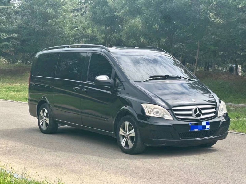 枣庄13年奔驰唯雅诺2