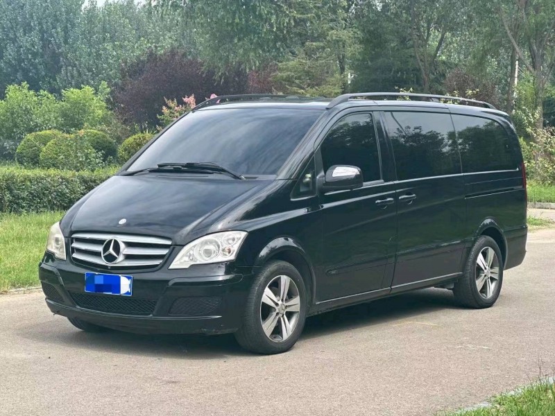 枣庄13年奔驰唯雅诺4