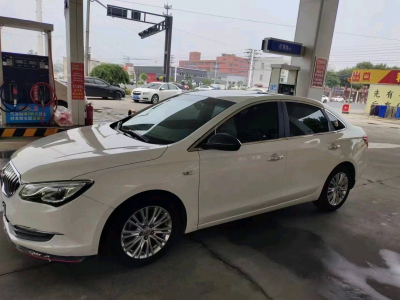 保定17年别克英朗2