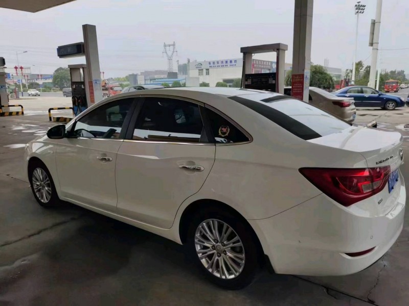 保定17年别克英朗5