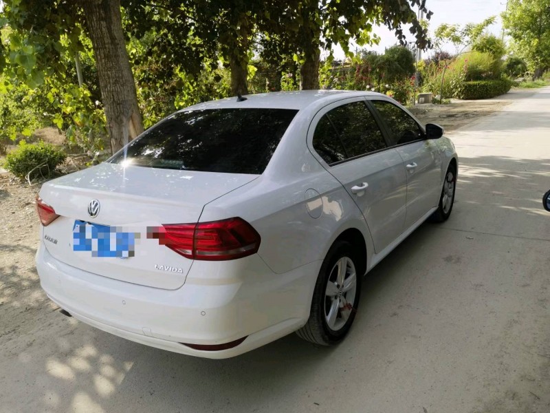 保定19年大众朗逸8