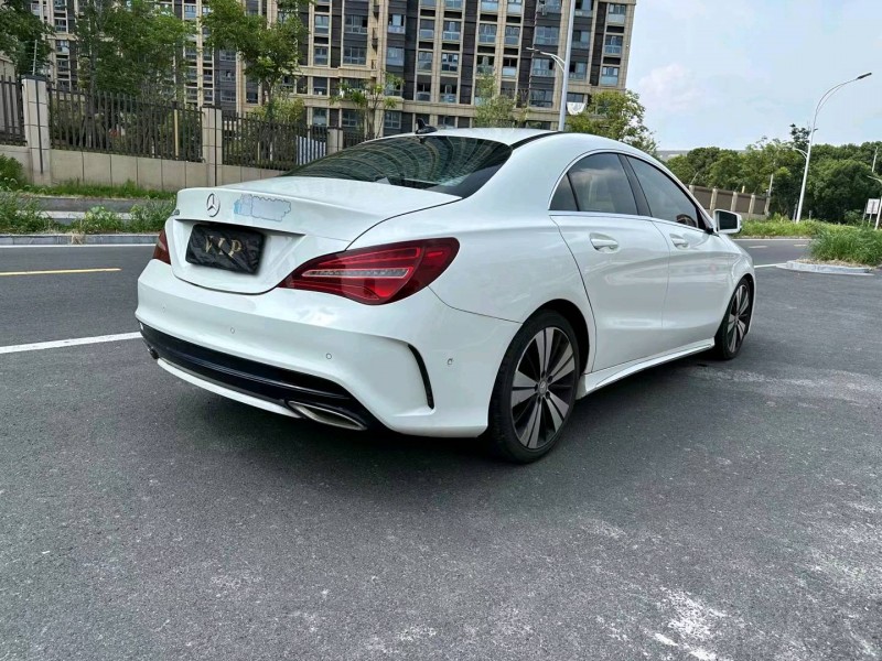 苏州16年奔驰CLA9