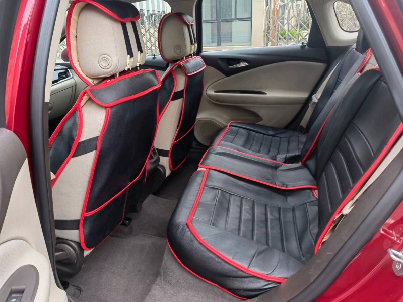 苏州16年别克威朗5