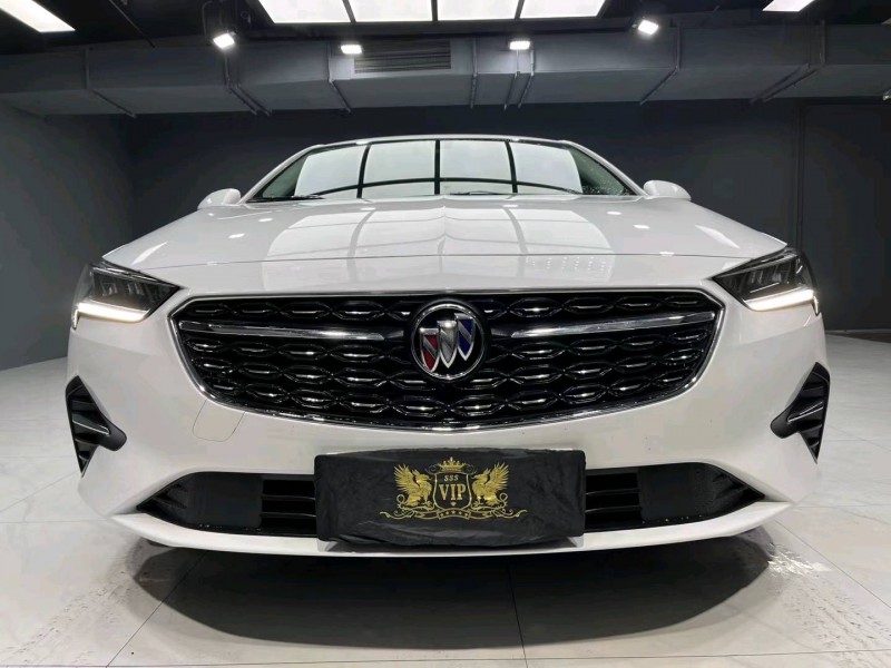 成都23年别克君威1