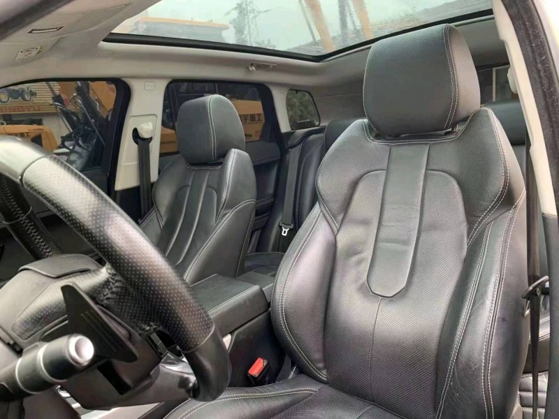 淄博15年路虎揽胜极光(进口)7