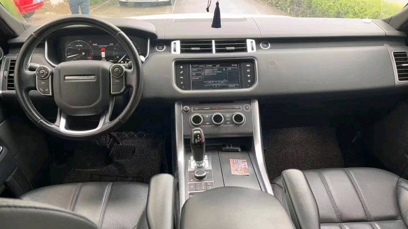 广州17年路虎揽胜运动4