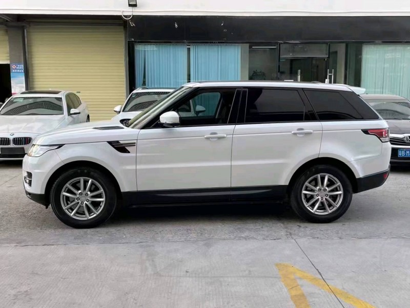 广州17年路虎揽胜运动6