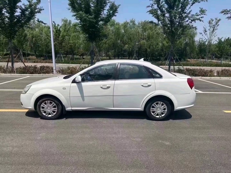 徐州16年别克凯越3