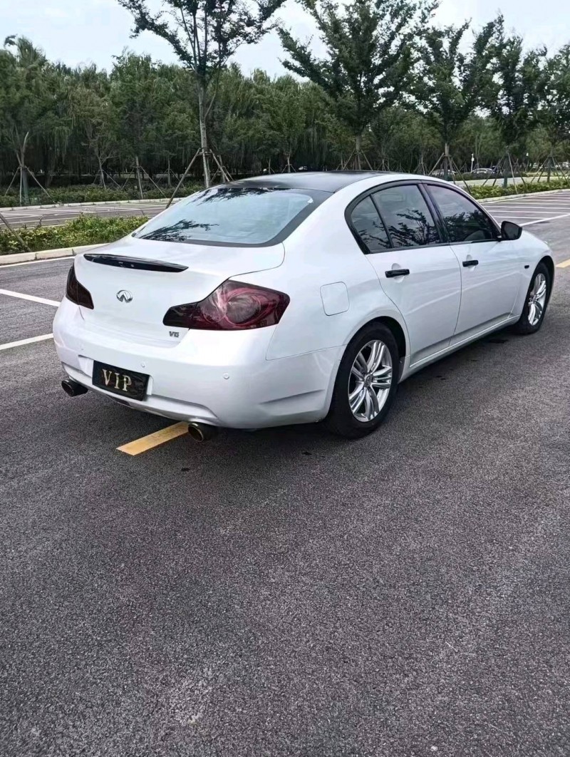 徐州14年英菲尼迪G257