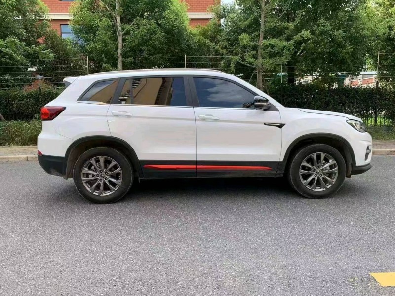 淮南21年長安汽車CS753