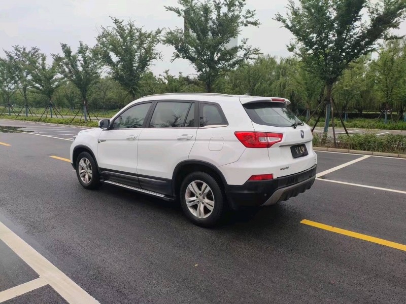 徐州16年長安汽車CS757