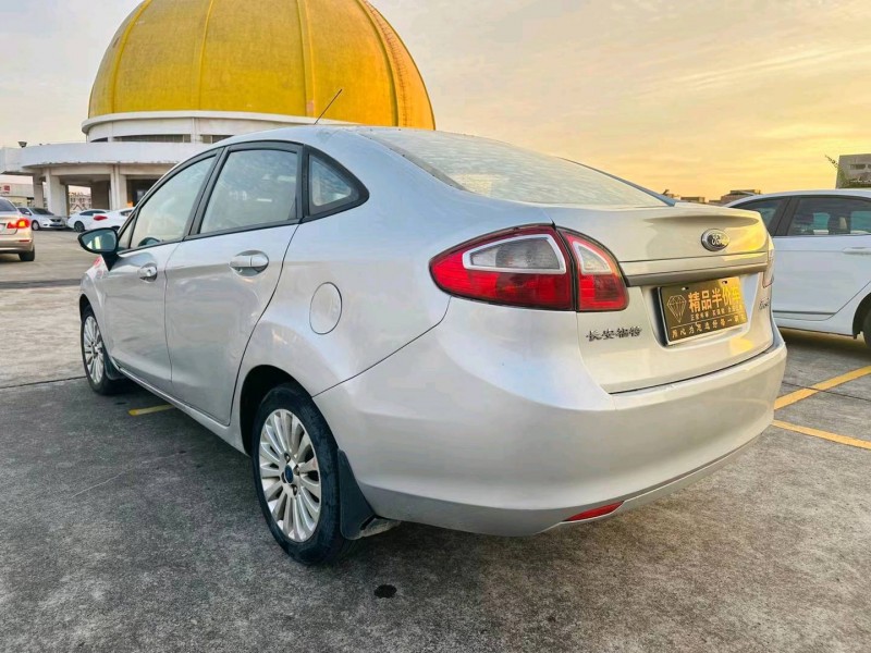 东莞13年福特嘉年华8