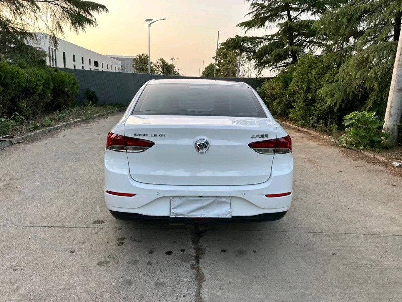 重庆22年别克英朗4