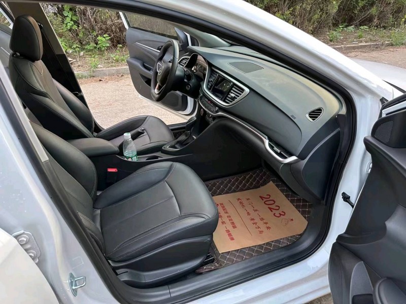 重庆22年别克英朗8