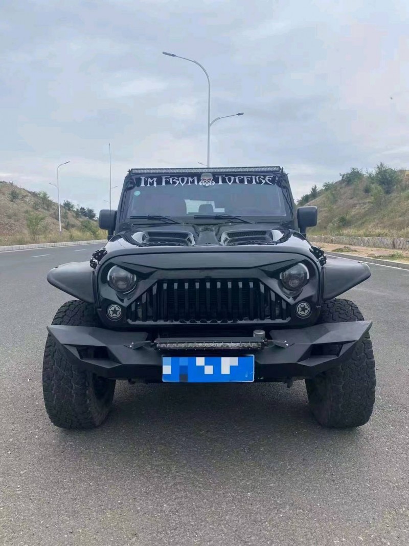 枣庄14年Jeep牧马人1