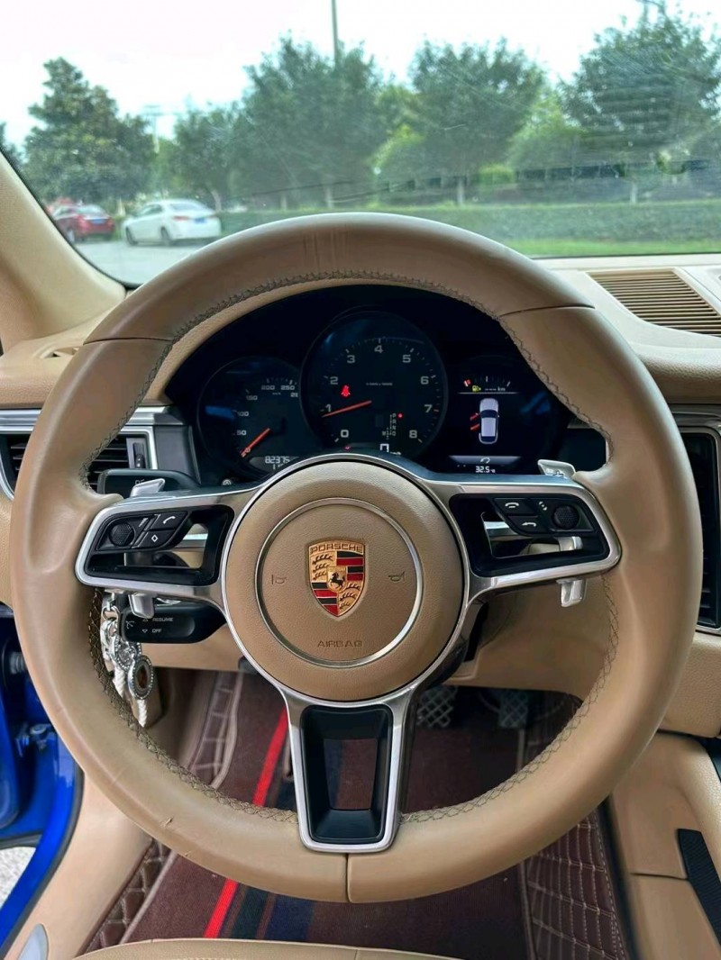 宜昌16年保时捷Macan3