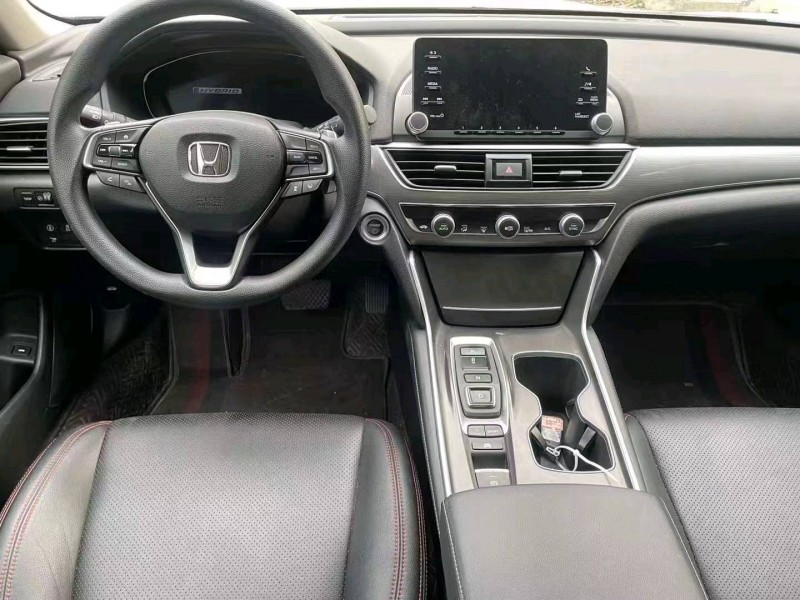 宜昌20年本田雅阁5