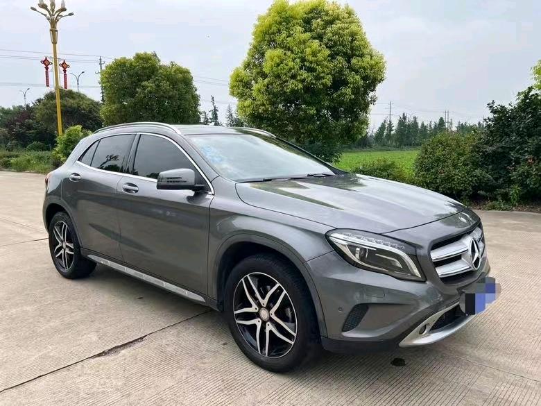 盐城16年奔驰GLA2