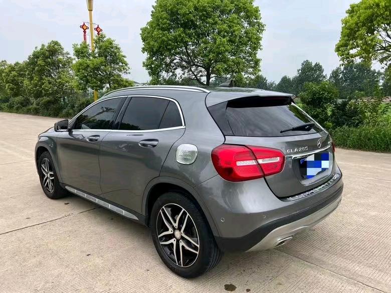 盐城16年奔驰GLA4