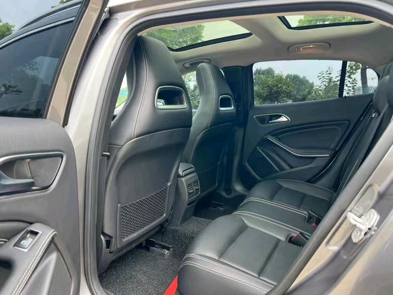 盐城16年奔驰GLA6