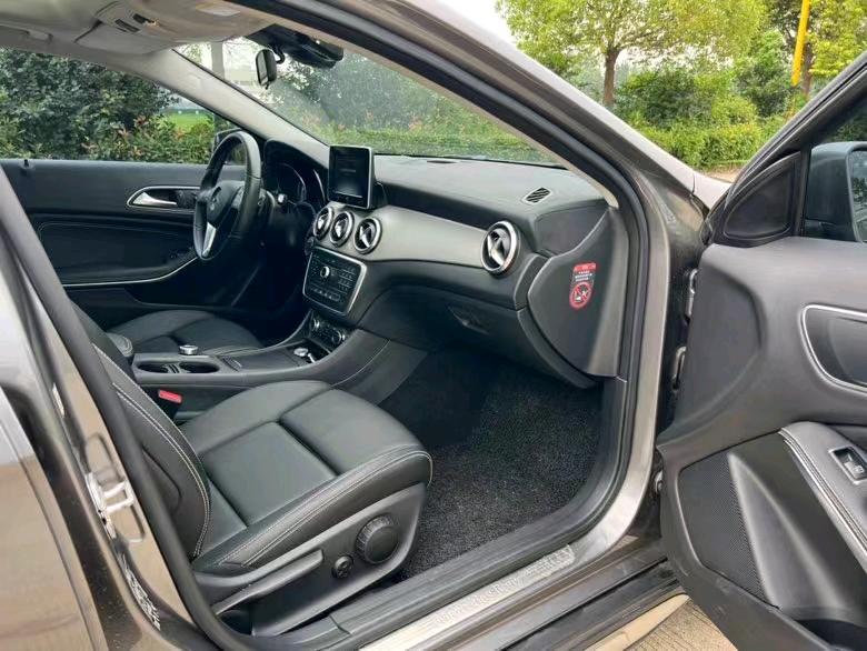 盐城16年奔驰GLA9