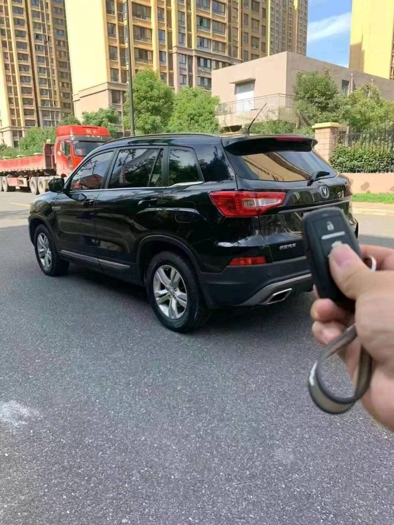 淮南15年長安汽車CS755