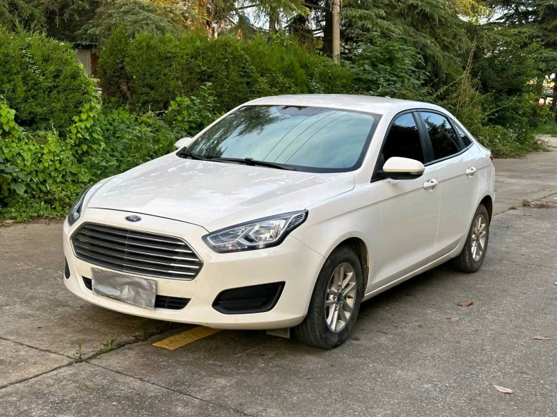 徐州20年福特福睿斯2