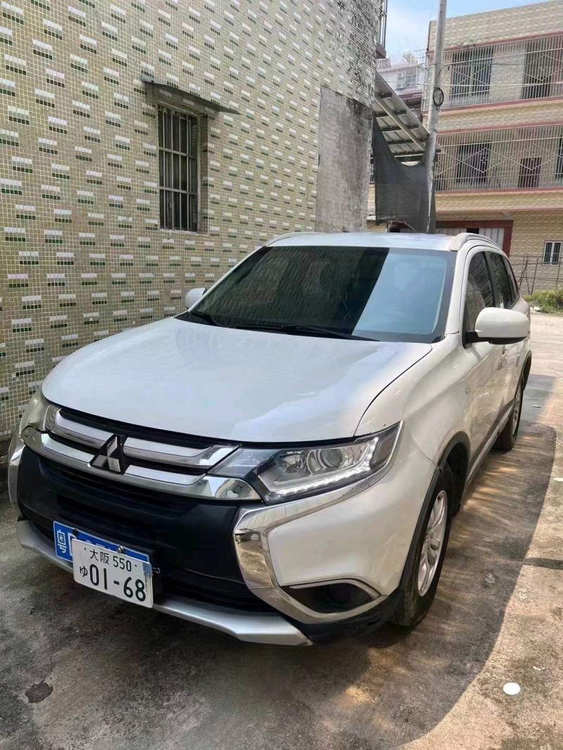 韶關17年三菱歐藍德4