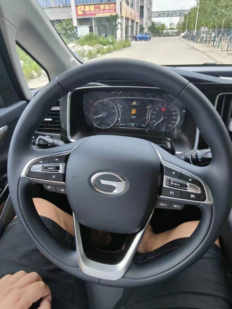 宜昌23年传祺M84