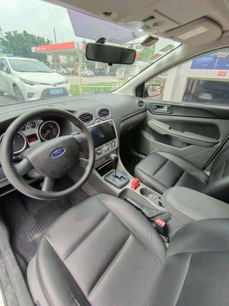 东莞14年福特福克斯6