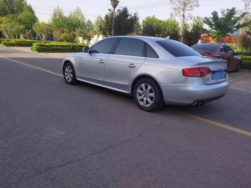 潍坊12年奥迪A4L7