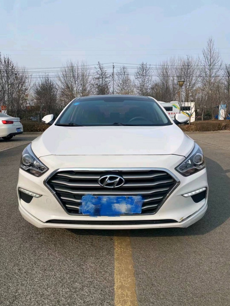 潍坊17年现代名图1